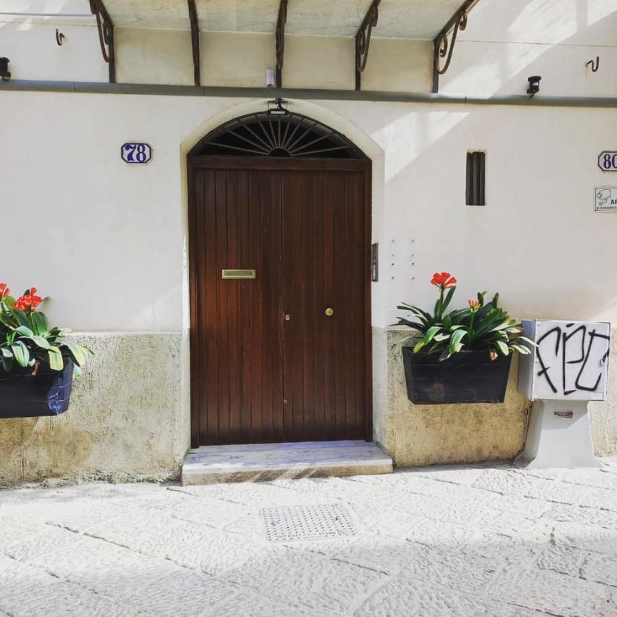 La Casa Di Giulia Apartment Palermo Bagian luar foto
